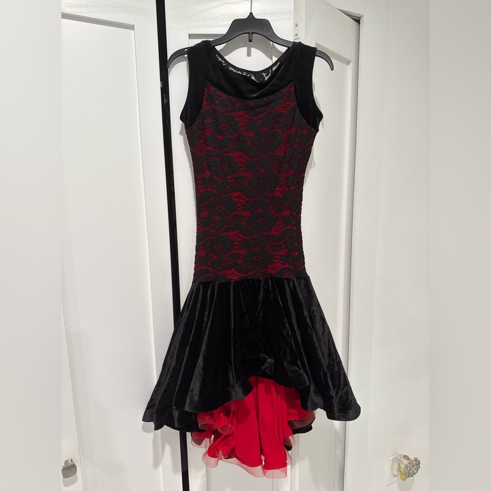 Black/red lace velvet ballet dress (10-12 year old)